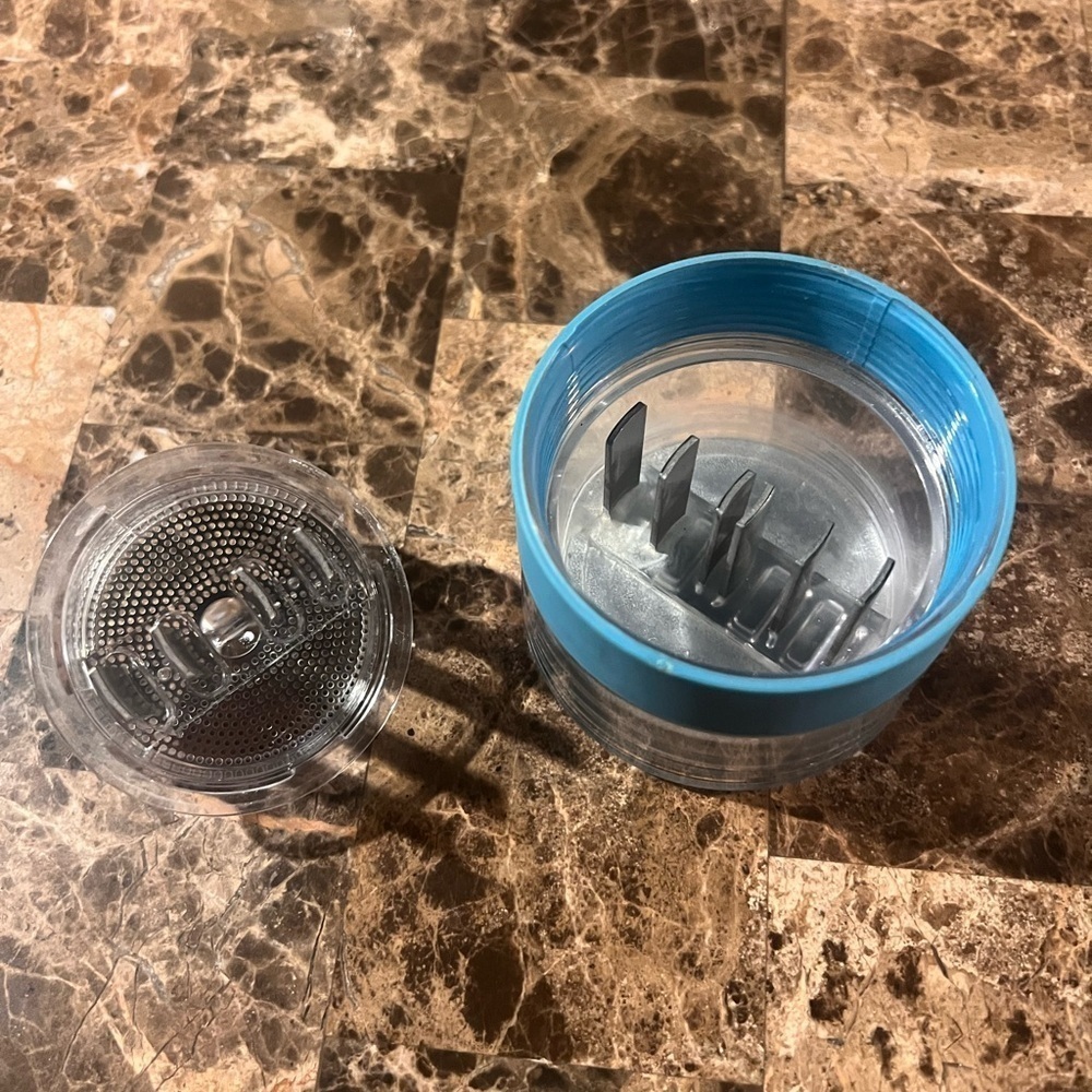 2 Kitchen Cups & Mugs Bundle! Great Price on all things drinkware ! - Picture 9 of 9